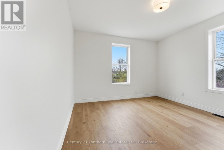 16 STORE STREET, Prince Edward County (Hillier Ward), Ontario, K0K1T0