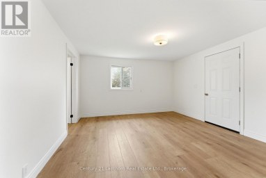 16 STORE STREET Prince Edward County (Hillier Ward) Ontario photo 31