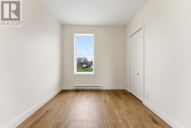 16 STORE STREET Prince Edward County (Hillier Ward) Ontario photo 35