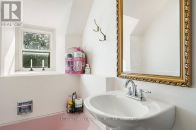 106 DONALD STREET Greater Napanee (Greater Napanee) Ontario photo 20