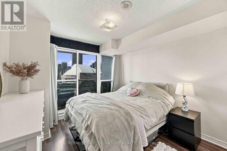 1612 - 25 LOWER SIMCOE STREET, Toronto (Waterfront Communities), Ontario, M5J3A1