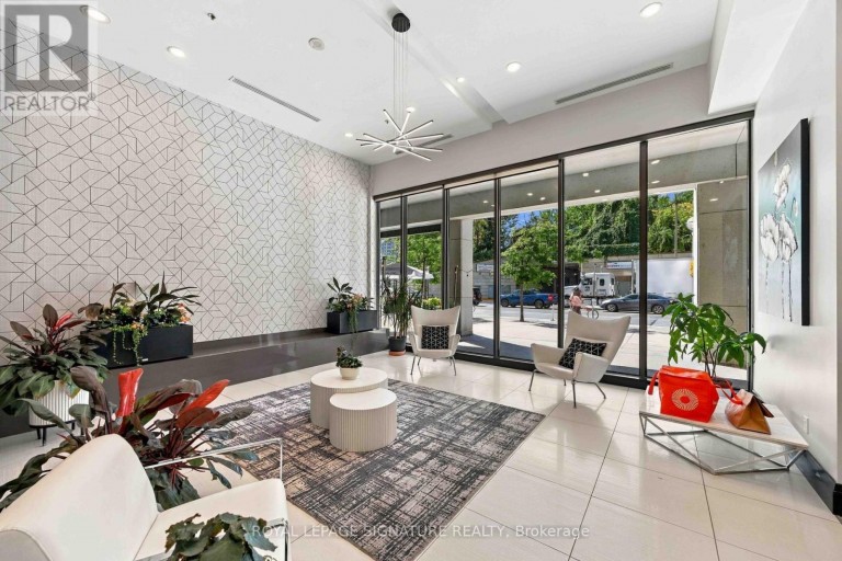 1612 - 25 LOWER SIMCOE STREET, Toronto (Waterfront Communities), Ontario, M5J3A1