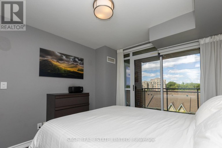 502 - 120 DALLIOMORE CIRCLE, Toronto (Banbury-Don Mills), Ontario, M3C4J1