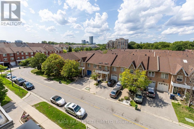 502 - 120 DALLIOMORE CIRCLE, Toronto (Banbury-Don Mills), Ontario, M3C4J1