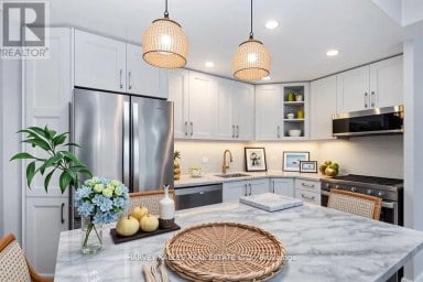 502 - 218 QUEENS QUAY W Toronto (Waterfront Communities) Ontario photo 1
