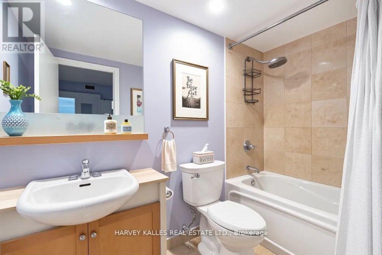 502 - 218 QUEENS QUAY W, Toronto (Waterfront Communities), Ontario, M5J2Y6