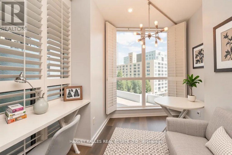 502 - 218 QUEENS QUAY W, Toronto (Waterfront Communities), Ontario, M5J2Y6