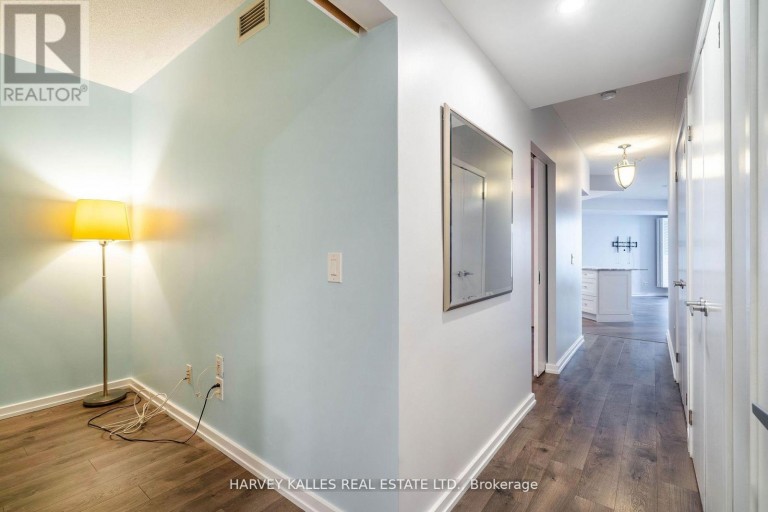 502 - 218 QUEENS QUAY W, Toronto (Waterfront Communities), Ontario, M5J2Y6