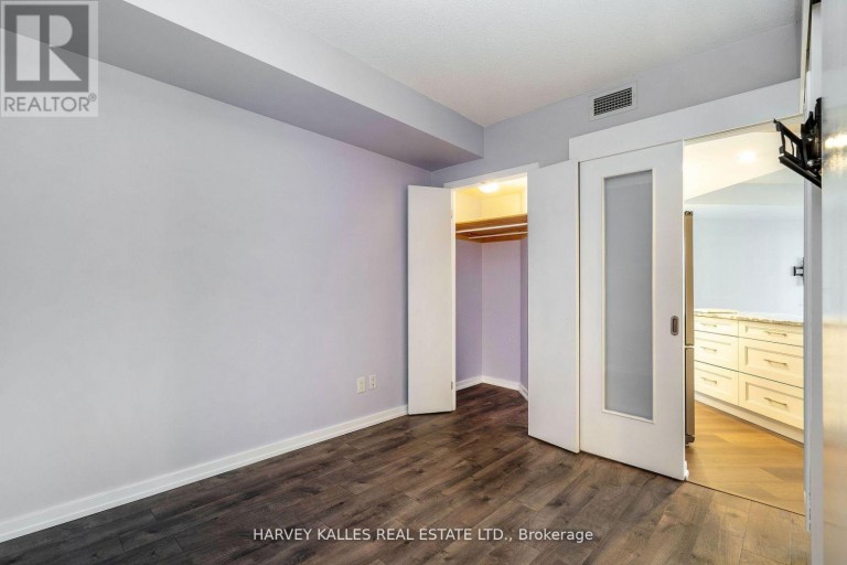 502 - 218 QUEENS QUAY W, Toronto (Waterfront Communities), Ontario, M5J2Y6