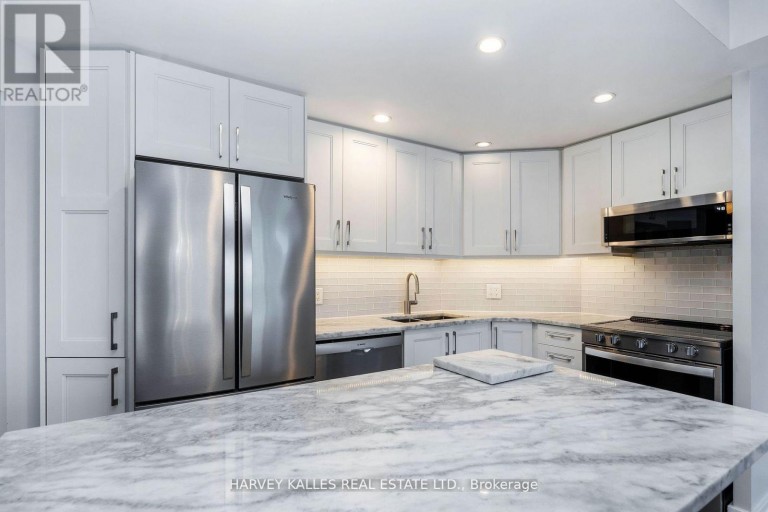 502 - 218 QUEENS QUAY W, Toronto (Waterfront Communities), Ontario, M5J2Y6