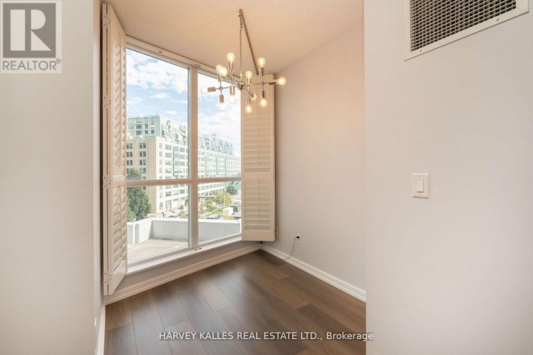 502 - 218 QUEENS QUAY W, Toronto (Waterfront Communities), Ontario, M5J2Y6