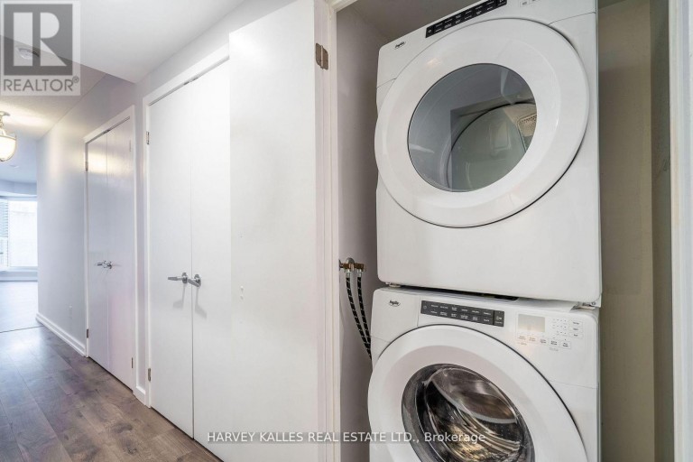 502 - 218 QUEENS QUAY W, Toronto (Waterfront Communities), Ontario, M5J2Y6