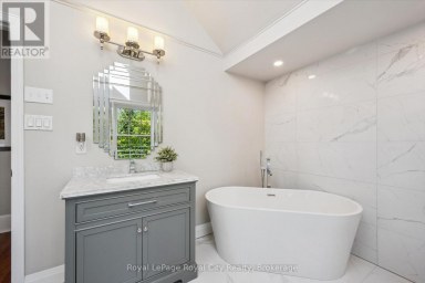1 BARBER AVENUE Guelph (Exhibition Park) Ontario photo 22