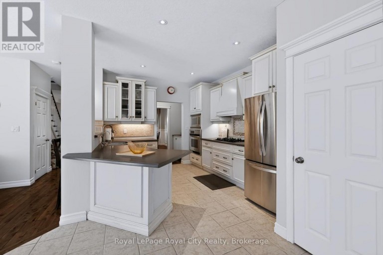 305 RIDGE ROAD, Guelph/Eramosa (Rockwood), Ontario, N0B2K0