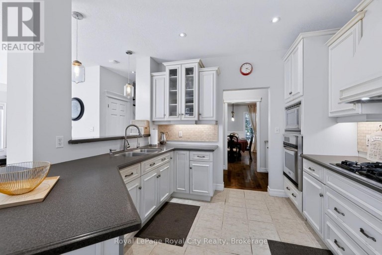 305 RIDGE ROAD, Guelph/Eramosa (Rockwood), Ontario, N0B2K0