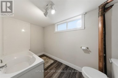 755 TALFOURD STREET Sarnia Ontario photo 28