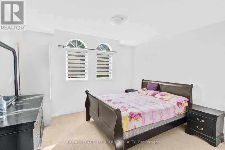 44 THACKERY DRIVE, Ajax (Northeast Ajax), Ontario, L1T0B4