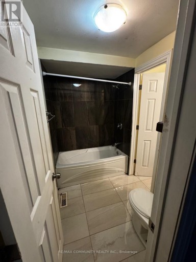 UPPER - 56 OVERLORD CRESCENT, Toronto (Malvern), Ontario, M1B4P3
