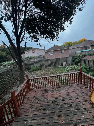 UPPER - 56 OVERLORD CRESCENT, Toronto (Malvern), Ontario, M1B4P3