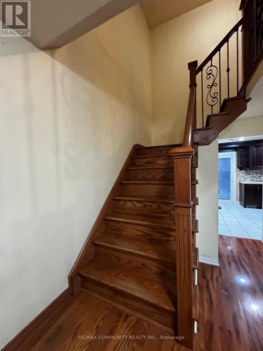 UPPER - 56 OVERLORD CRESCENT, Toronto (Malvern), Ontario, M1B4P3