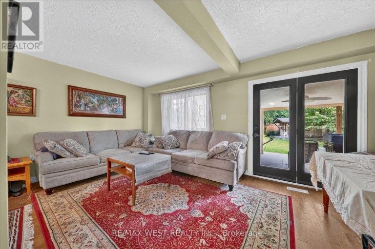 66 BUSHWOOD COURT, Toronto (Malvern), Ontario, M1B2T1