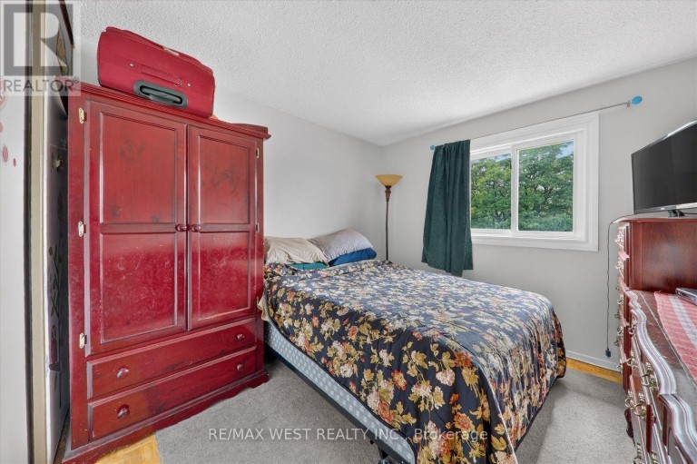 66 BUSHWOOD COURT, Toronto (Malvern), Ontario, M1B2T1
