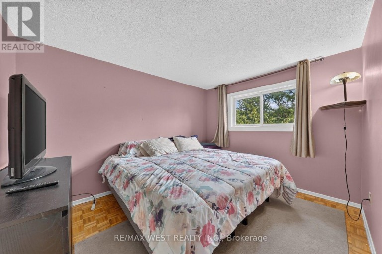 66 BUSHWOOD COURT, Toronto (Malvern), Ontario, M1B2T1