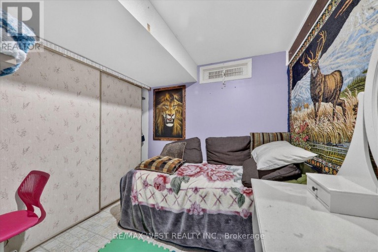 66 BUSHWOOD COURT, Toronto (Malvern), Ontario, M1B2T1