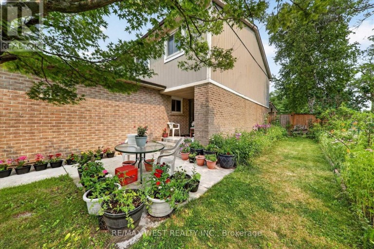 66 BUSHWOOD COURT, Toronto (Malvern), Ontario, M1B2T1