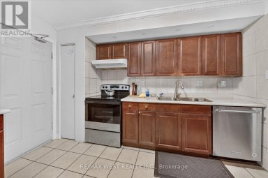 66 BUSHWOOD COURT Toronto (Malvern) Ontario photo 9