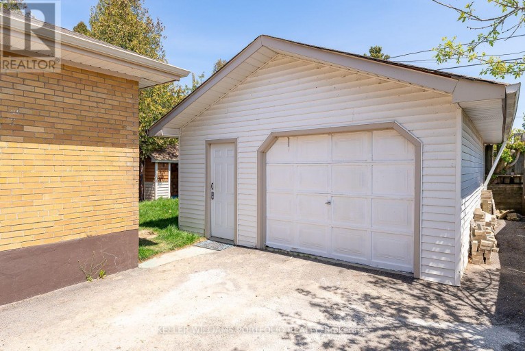 MAIN FLR - 1519 LAKESIDE STREET, Oshawa (Lakeview), Ontario, L1J3Y4