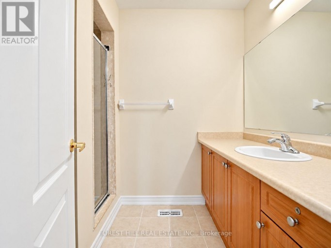 47 LOIRE VALLEY AVENUE, Vaughan (Patterson), Ontario, L4J8R8