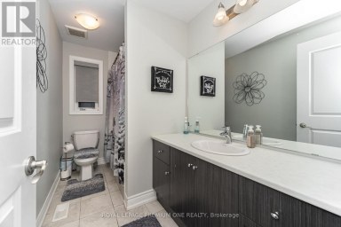 34 BLUEBERRY RUN TRAIL King (Nobleton) Ontario photo 42