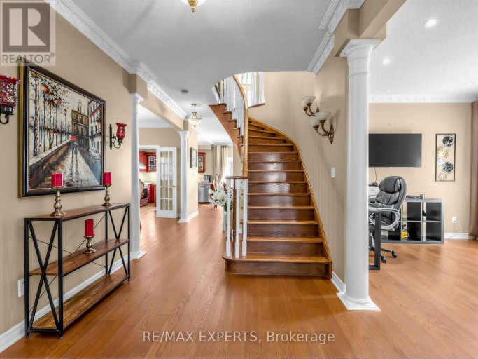 113 SONOMA BOULEVARD, Vaughan (Sonoma Heights), Ontario, L4H1N8