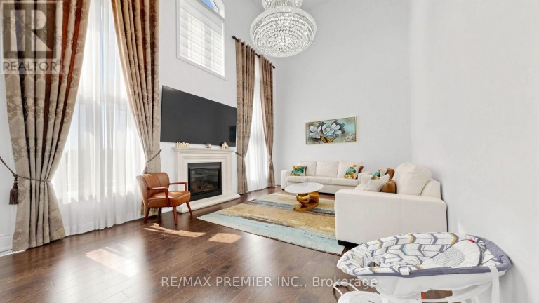 12 PARADISE VALLEY TRAIL, King (Nobleton), Ontario, L7B0A5