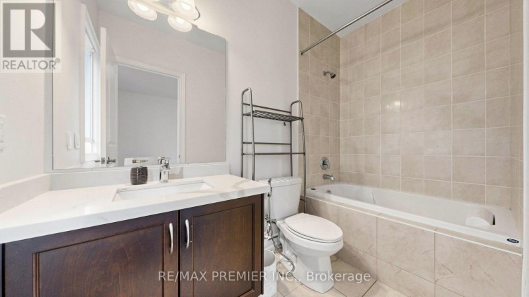 12 PARADISE VALLEY TRAIL, King (Nobleton), Ontario, L7B0A5