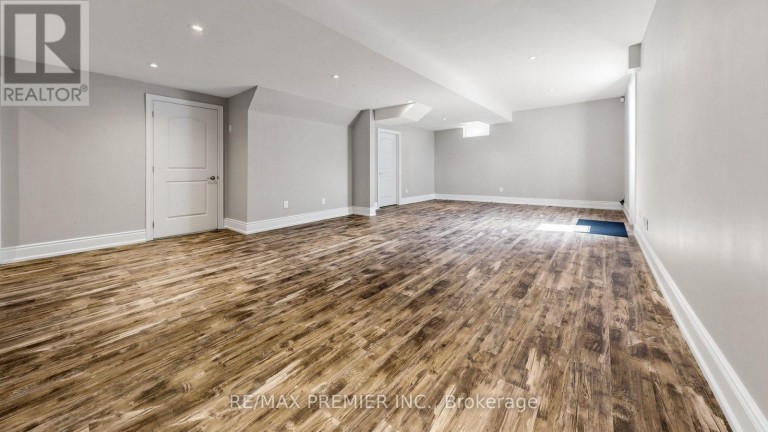 12 PARADISE VALLEY TRAIL, King (Nobleton), Ontario, L7B0A5