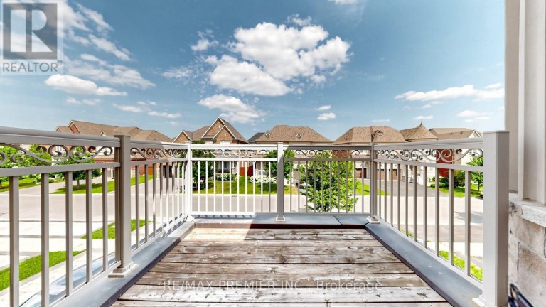12 PARADISE VALLEY TRAIL, King (Nobleton), Ontario, L7B0A5