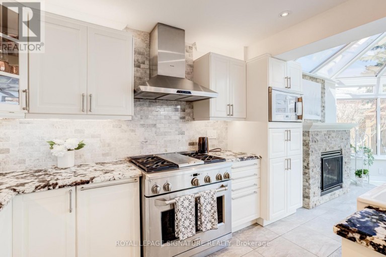 5 LONGHOUSE STREET, Vaughan (East Woodbridge), Ontario, L4L4Z3