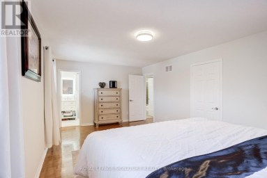5 LONGHOUSE STREET Vaughan (East Woodbridge) Ontario photo 14