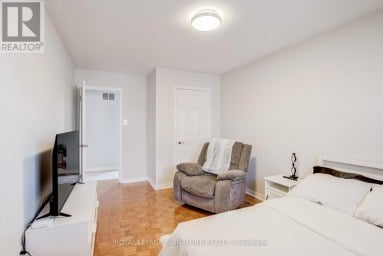 5 LONGHOUSE STREET Vaughan (East Woodbridge) Ontario photo 19