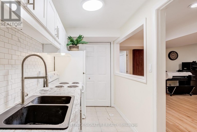 5 LONGHOUSE STREET, Vaughan (East Woodbridge), Ontario, L4L4Z3