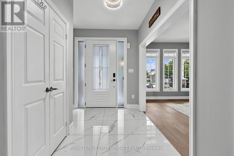 36 REGALIA WAY, Barrie (Innis-Shore), Ontario, L4M7H8