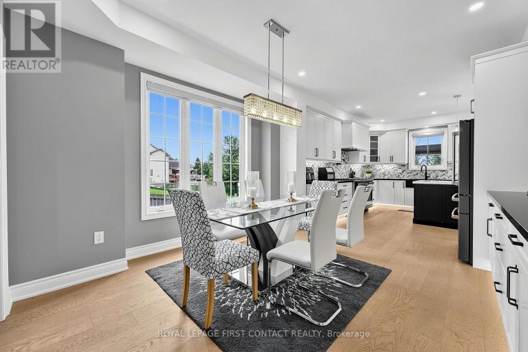 36 REGALIA WAY, Barrie (Innis-Shore), Ontario, L4M7H8