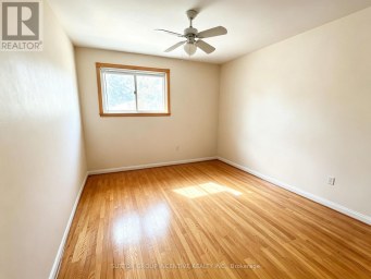 110 COLLEGE CRESCENT Barrie (Grove East) Ontario photo 16