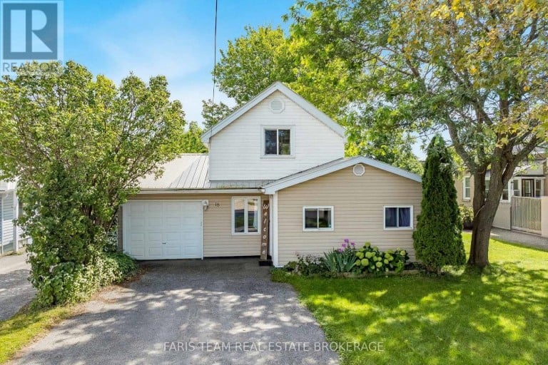 18 POYNTZ STREET, Penetanguishene, Ontario, L9M1M4