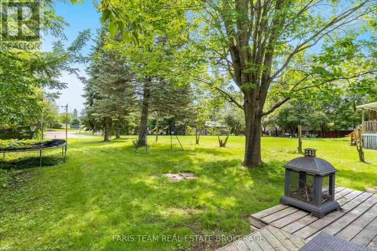18 POYNTZ STREET, Penetanguishene, Ontario, L9M1M4