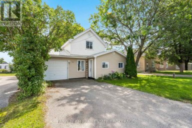 18 POYNTZ STREET Penetanguishene Ontario photo 3