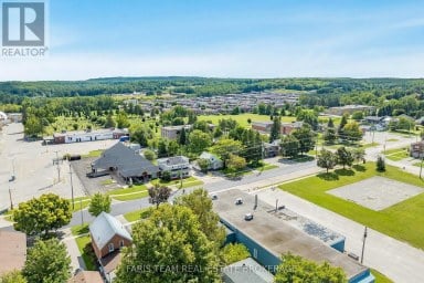 18 POYNTZ STREET Penetanguishene Ontario photo 31