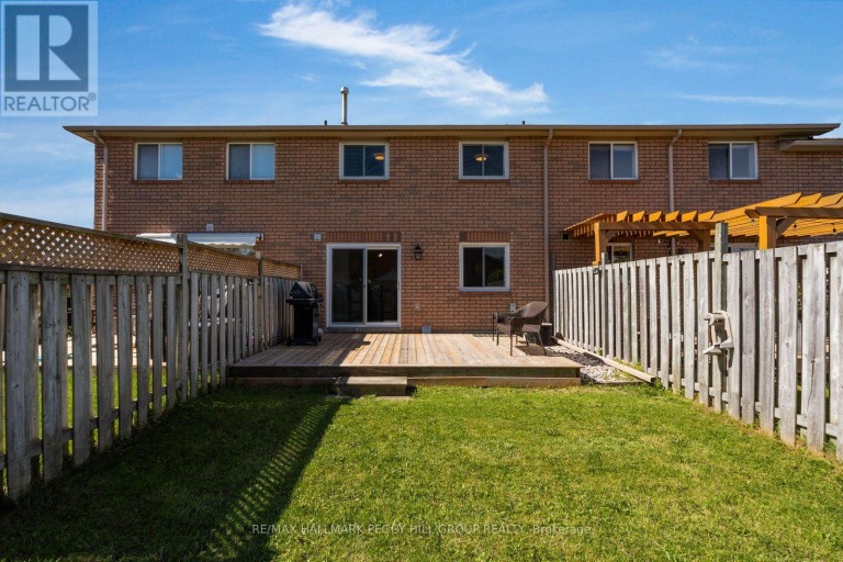 11 CARIBOU COURT, Barrie (Holly), Ontario, L4N8N3